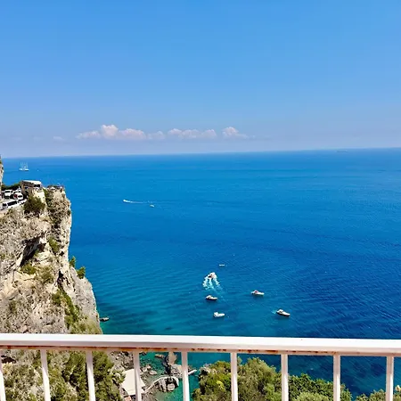 Teresa Beautiful Home In Amalfi Appartement *